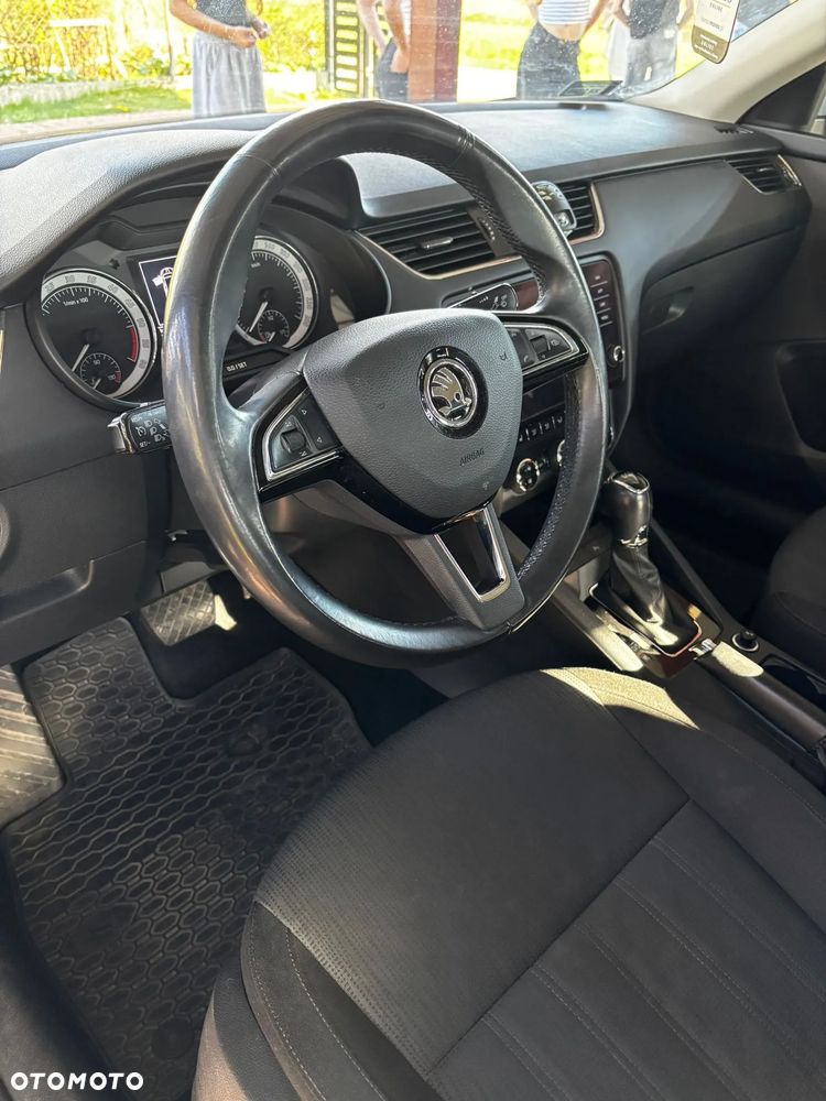 Skoda Octavia 2.0 TDI Clever DSG - 5