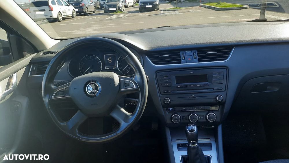 Skoda Octavia 1.2 TSI AMBITION - 8