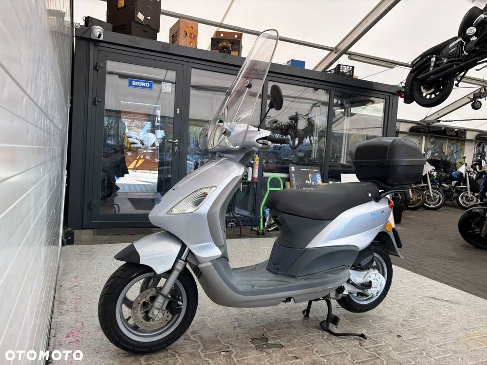 Piaggio FLY - 6