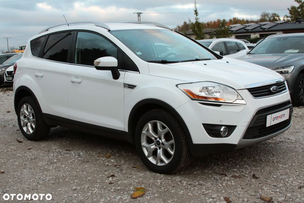 Ford Kuga 2.0 TDCi 2x4 Titanium - 3