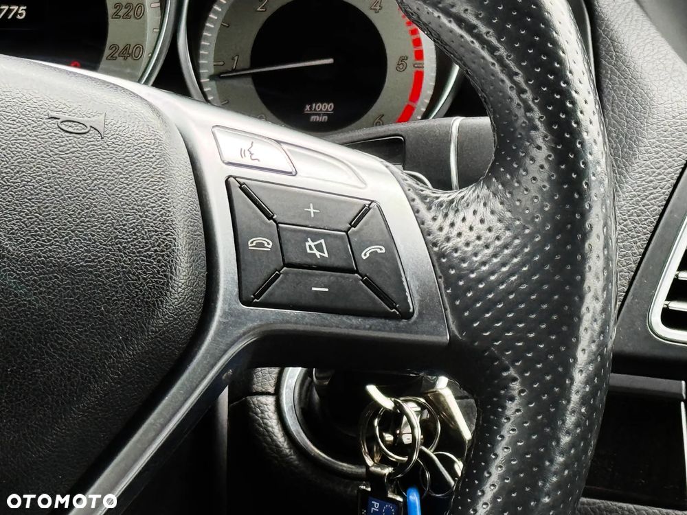 Mercedes-Benz Klasa E 220 CDI 7G-TRONIC - 22