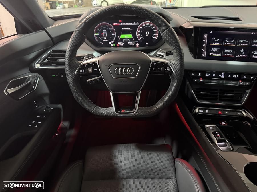 Audi RS e-tron GT quattro - 34