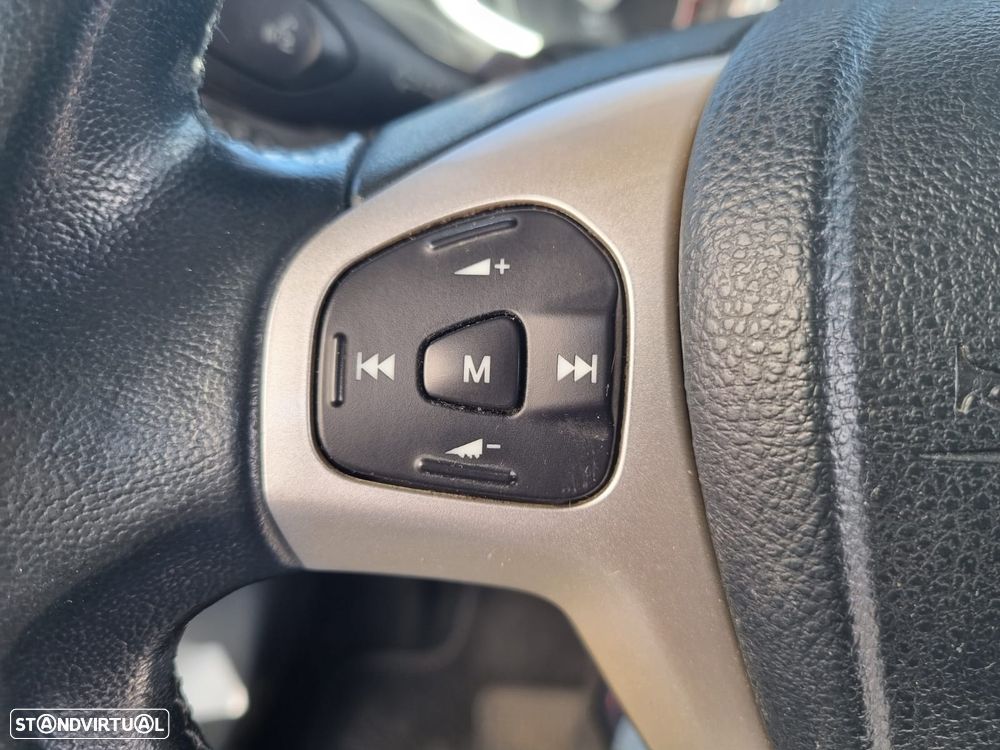 Ford Fiesta 1.25 Titanium - 31