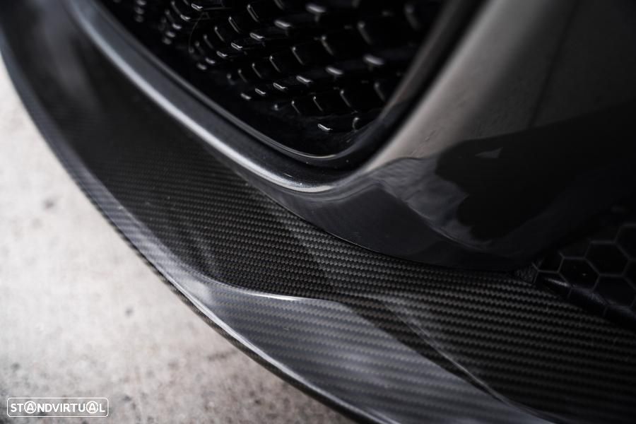 Aston Martin DBS Coupe Superleggera - 11