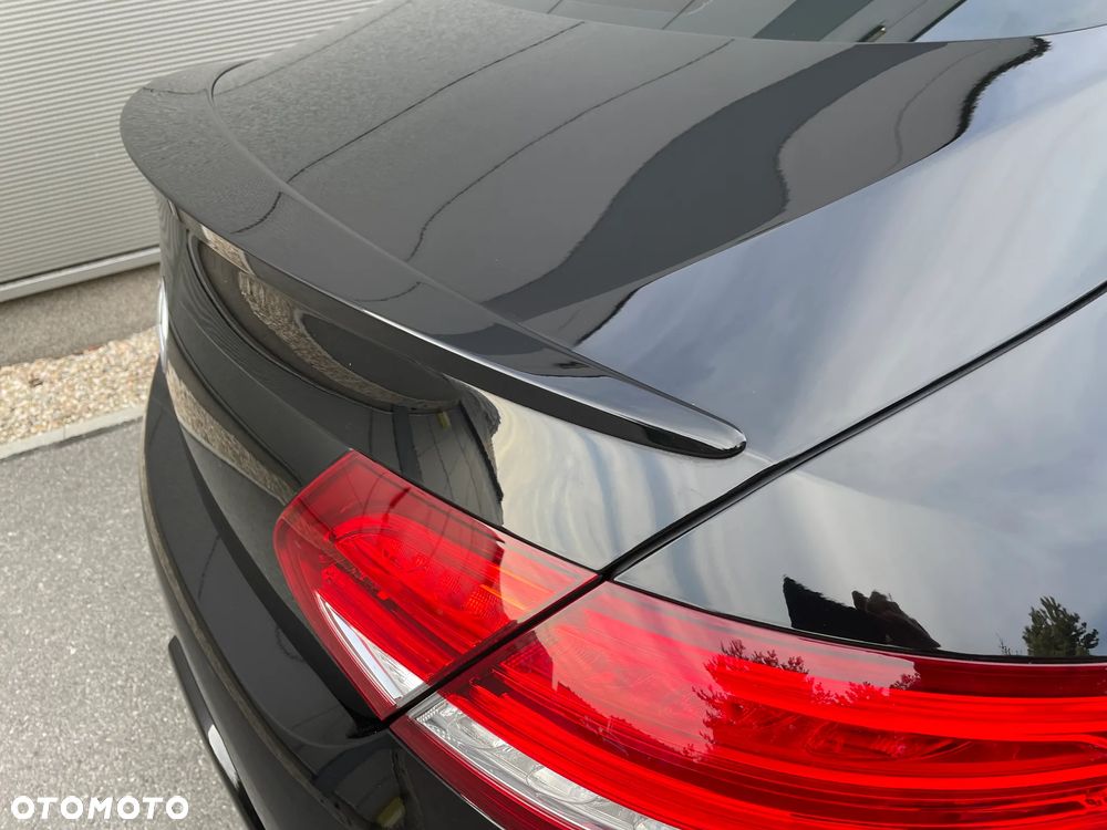 Mercedes-Benz Klasa C 300 7G-TRONIC AMG Line - 27