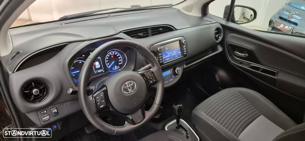 Toyota Yaris 1.5 HSD Comfort+P.Style - 8