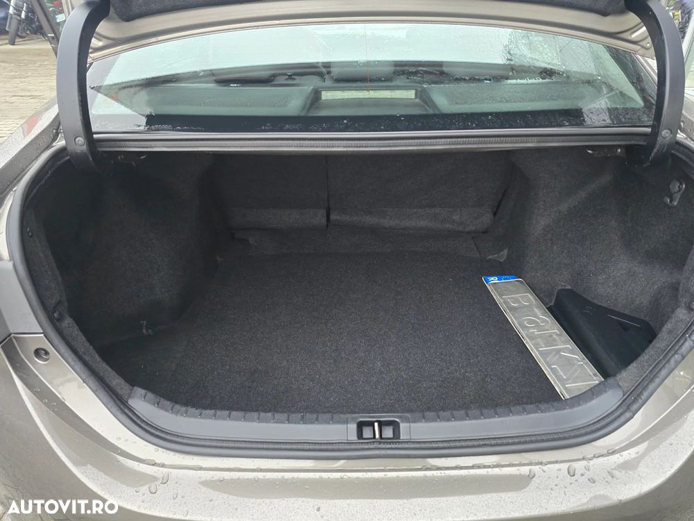 Toyota Corolla 1.33 Dual VVT-i Luna - 15