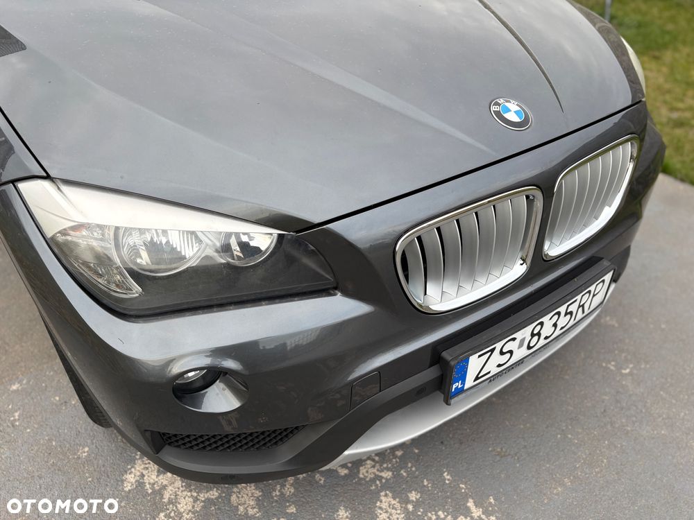 BMW X1 xDrive18d Sport Line - 1