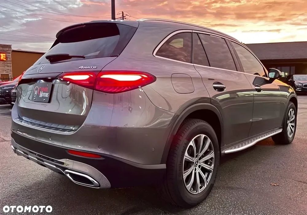 Mercedes-Benz GLC 300 4Matic 9G-TRONIC Exclusive - 6