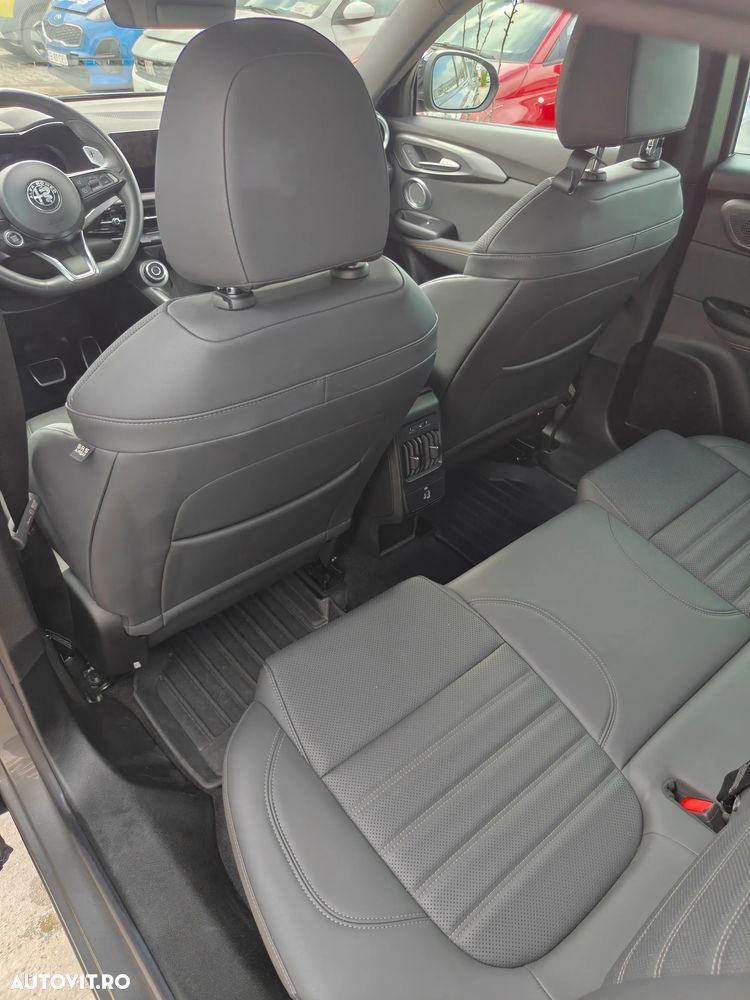 Alfa Romeo Tonale 1.6 FWD AT Veloce - 11