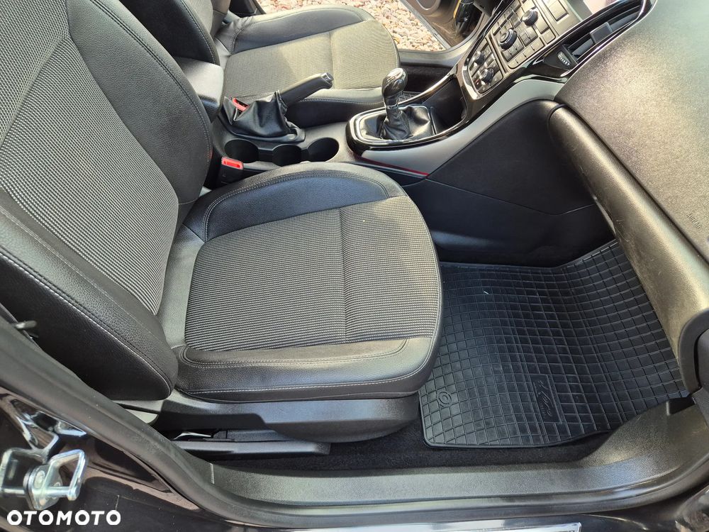 Opel Astra 1.4 Turbo Cosmo - 18
