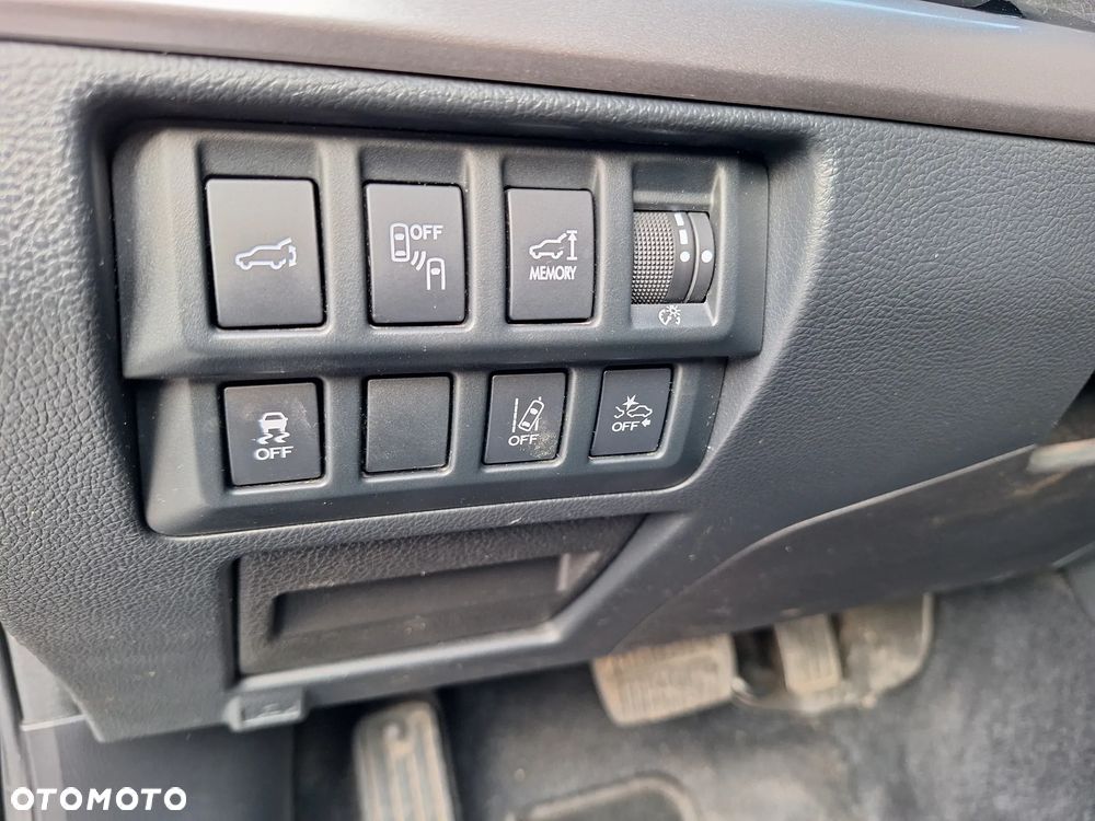 Subaru Outback 2.0D Exclusive Lineartronic - 22