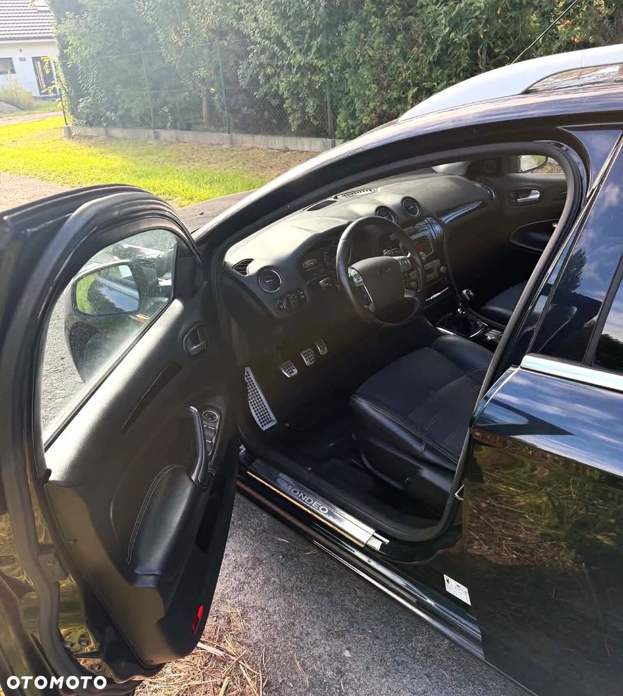 Ford Mondeo 2.0 TDCi Champions Edition - 30