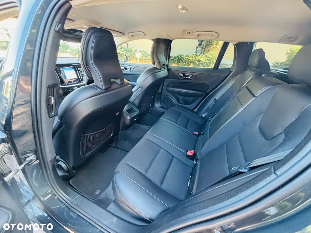 Volvo V60 D3 Momentum - 6