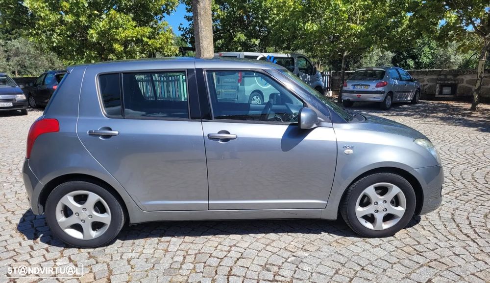 Suzuki Swift 1.3 DDiS GL - 4