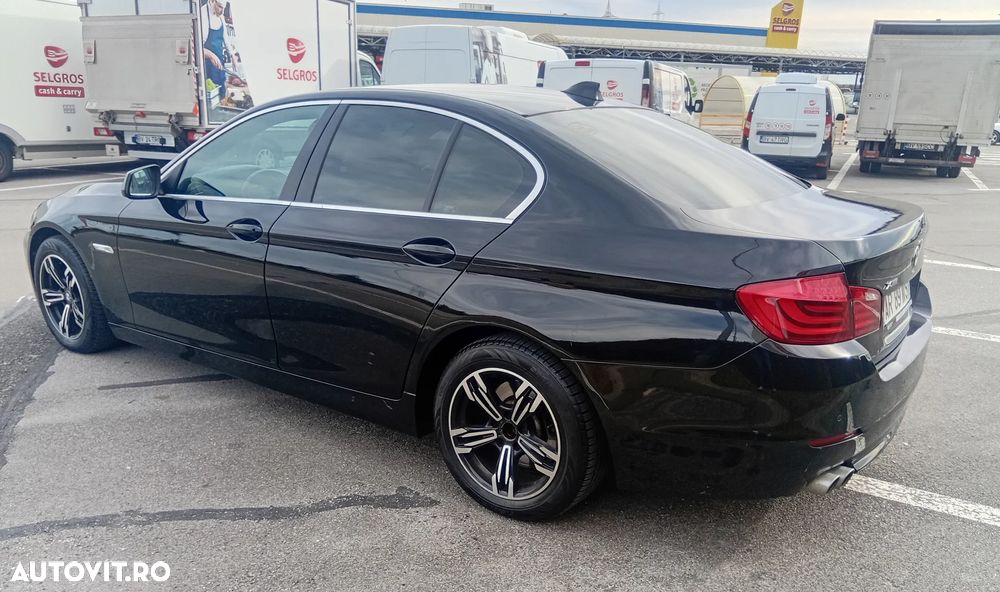 BMW Seria 5 525d xDrive - 7
