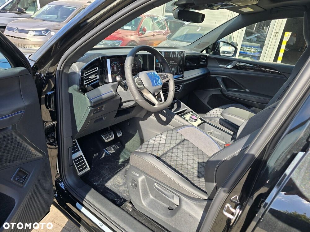 Volkswagen Tiguan - 13