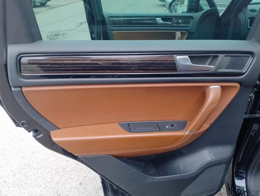 Volkswagen Touareg 3.0 V6 TDI BMT X-Edition - 21