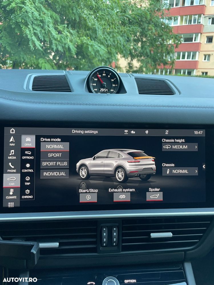 Porsche Cayenne - 10