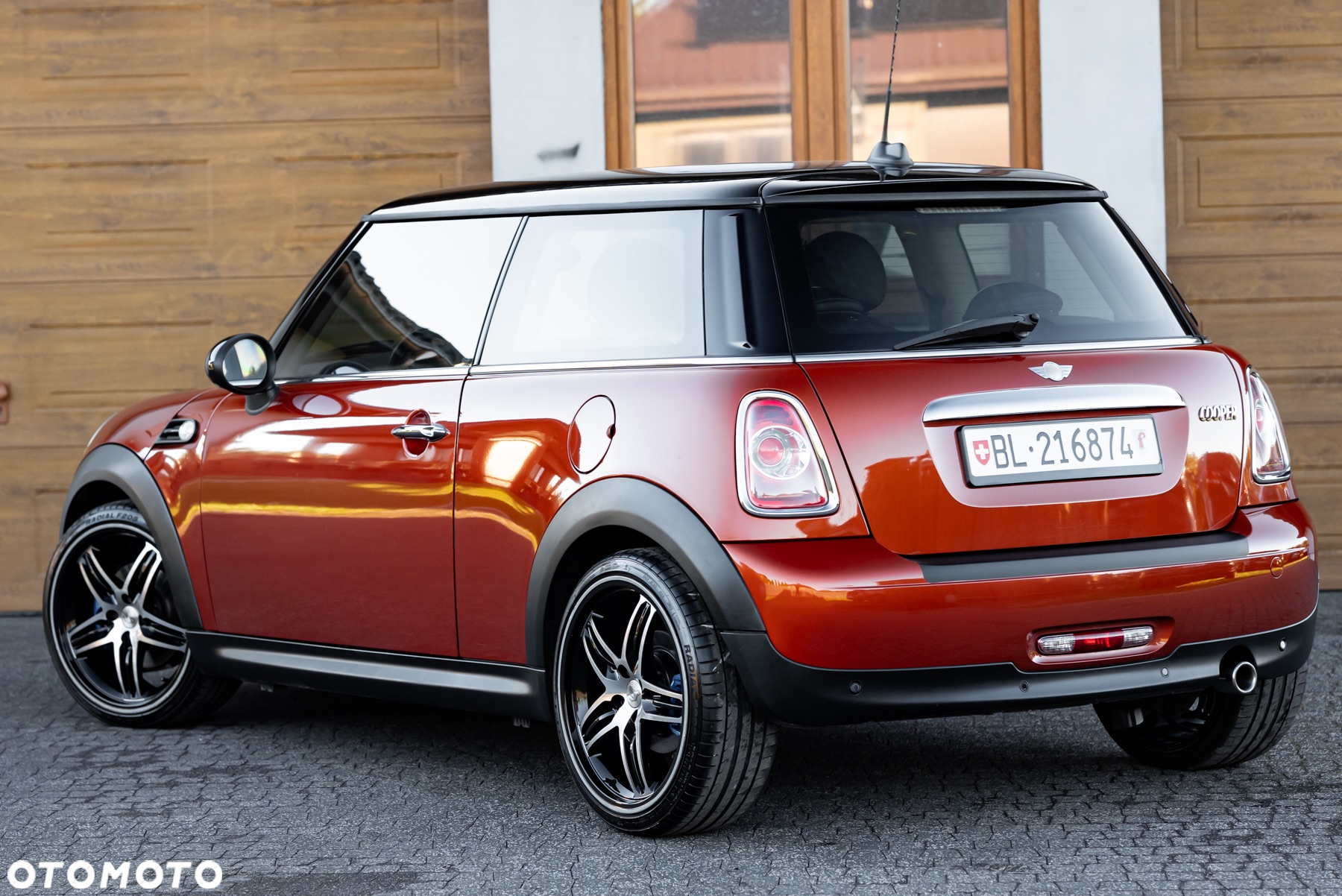 MINI Cooper Standard - 12