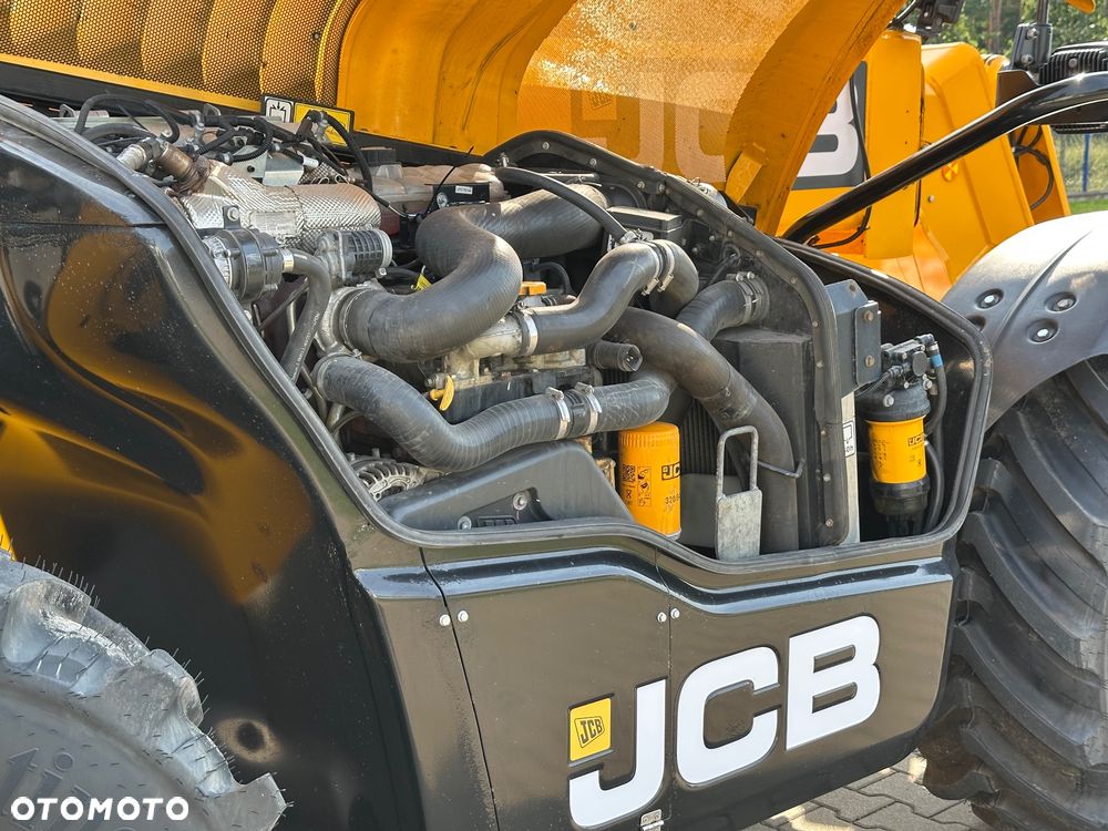 JCB 542-70 Industrial Plus - 26