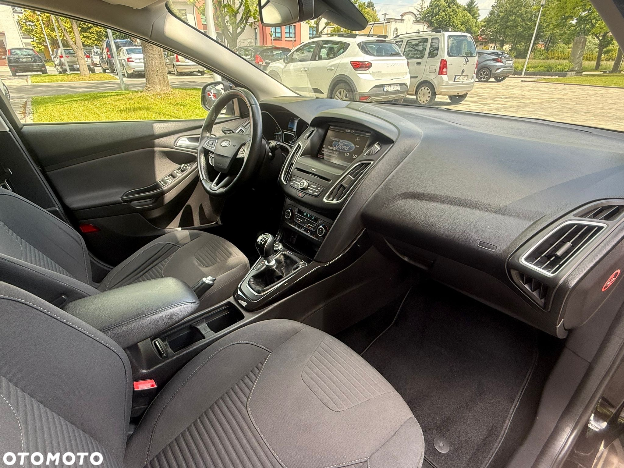 Ford Focus 1.0 EcoBoost Start-Stopp-System TITANIUM X - 14