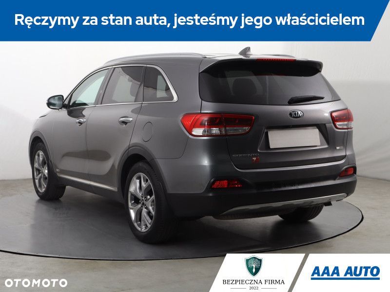 Kia Sorento - 6