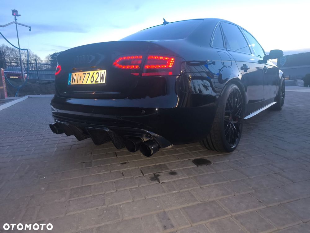 Audi A4 Limousine - 3