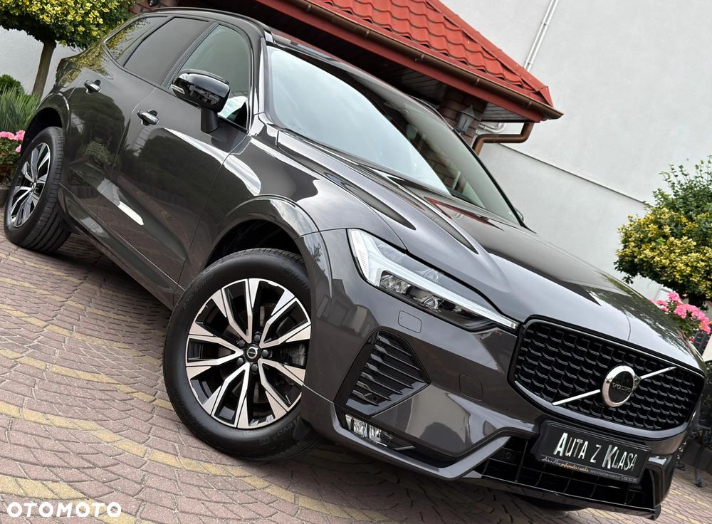 Volvo XC 60 B4 D AWD Plus Dark - 5