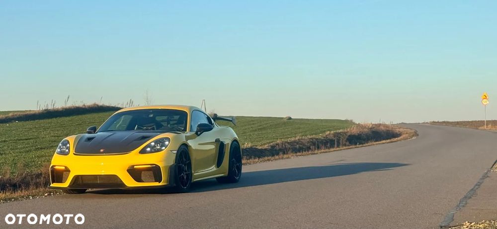 Porsche 718 Cayman - 24