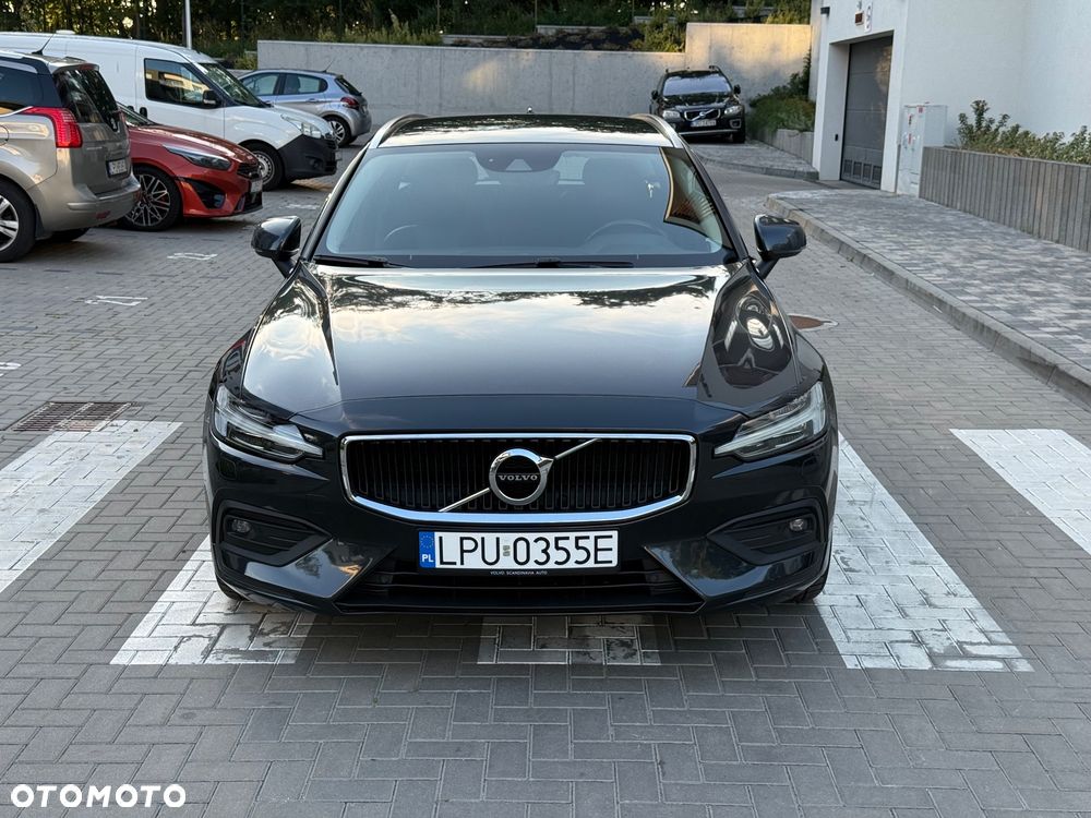 Volvo V60 D4 Momentum Pro - 2