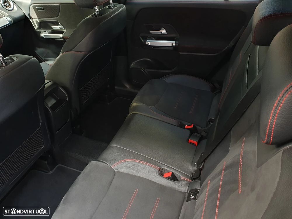 Mercedes-Benz GLB 200 d AMG Line - 27