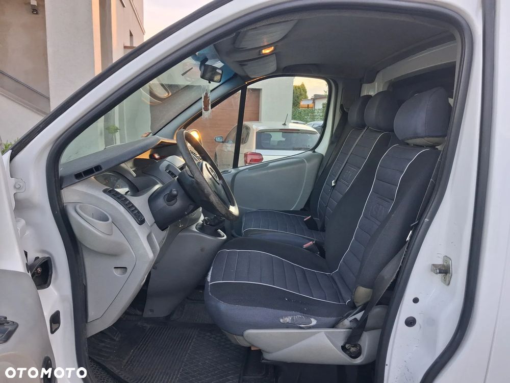 Opel VIVARO - 9