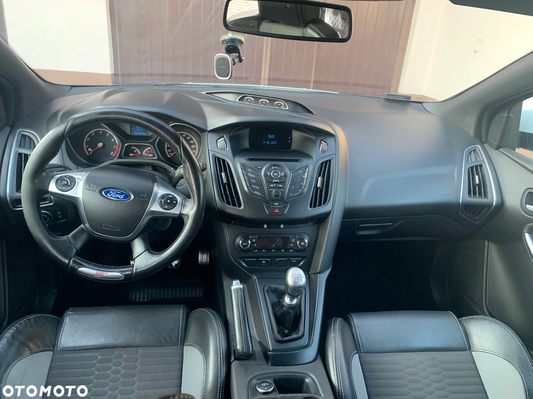 Ford Focus 2.0 EcoBoost ST - 10