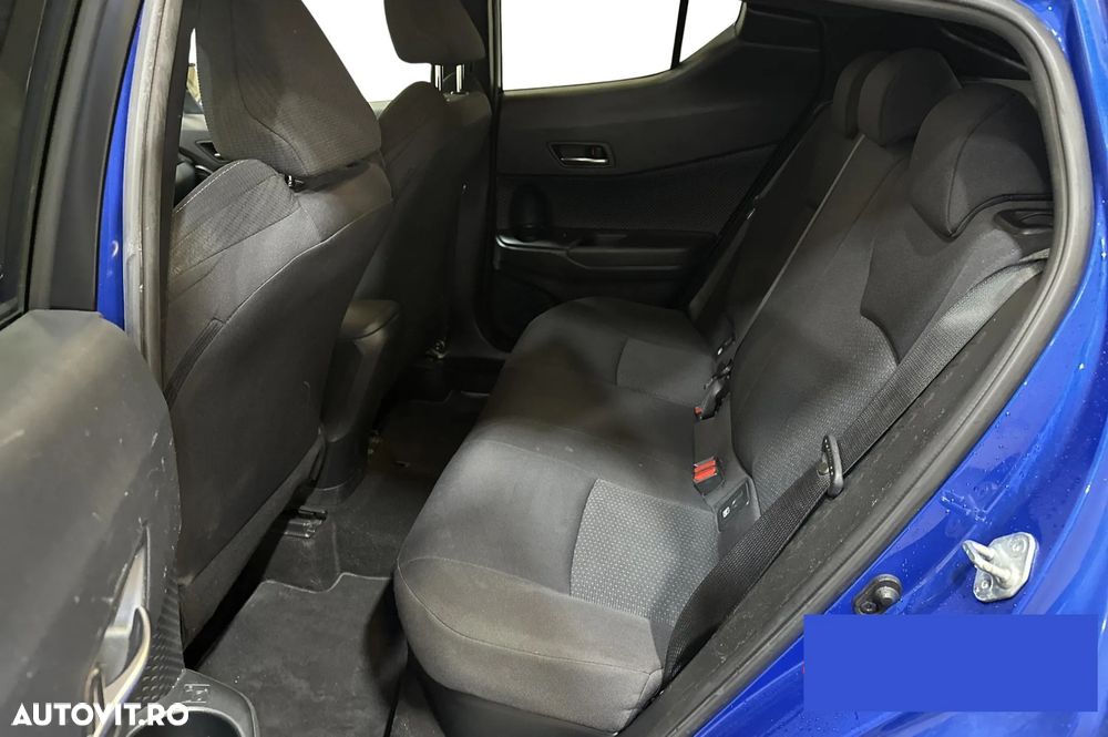 Toyota C-HR Lounge - 4