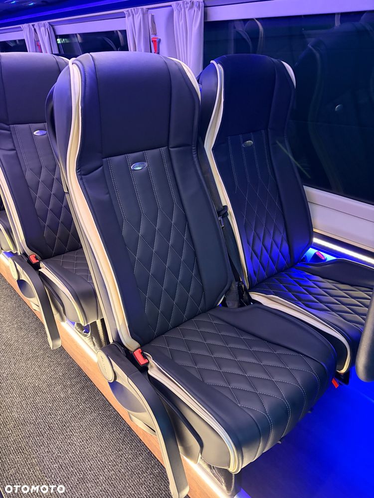 Mercedes-Benz Sprinter 519 - 14