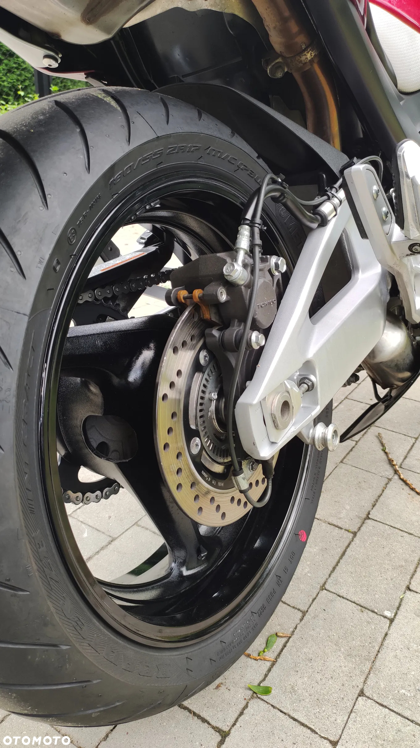 Suzuki GSR - 23