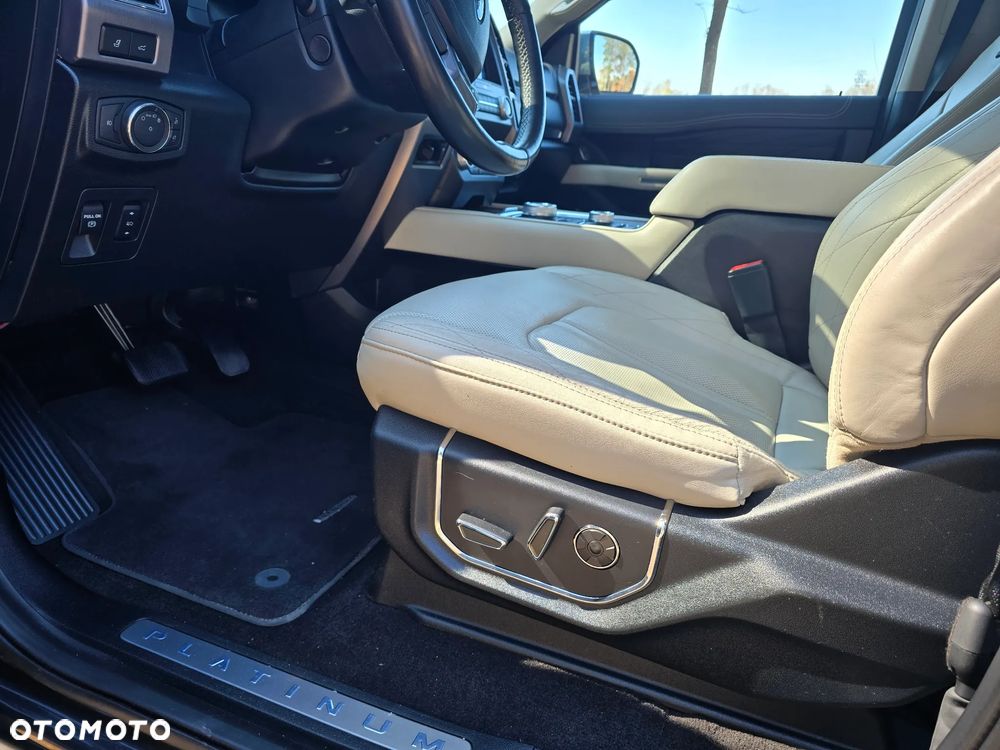 Ford Expedition - 19