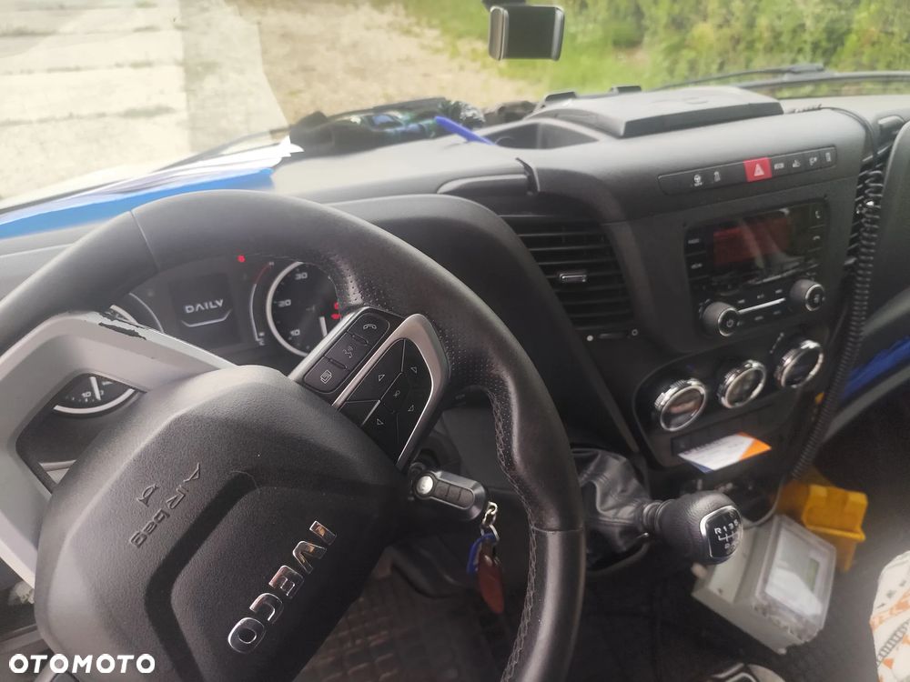 Iveco DAILY - 22