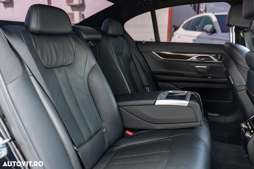 BMW Seria 7 740d xDrive - 8