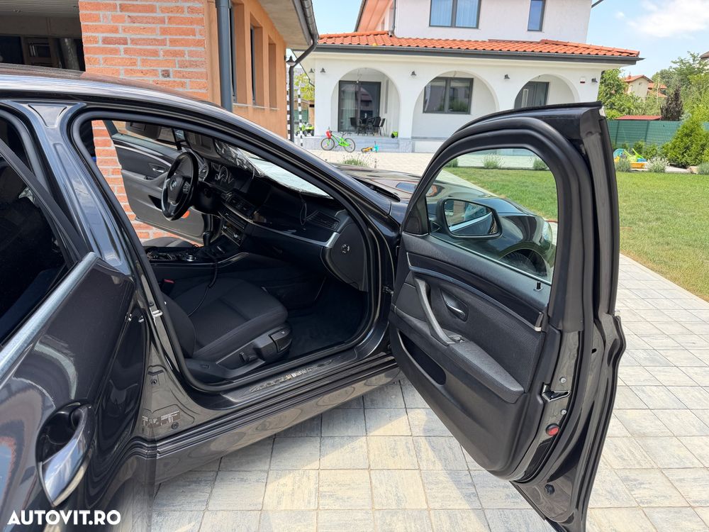 BMW Seria 5 520d EfficientDynamics Edition - 13