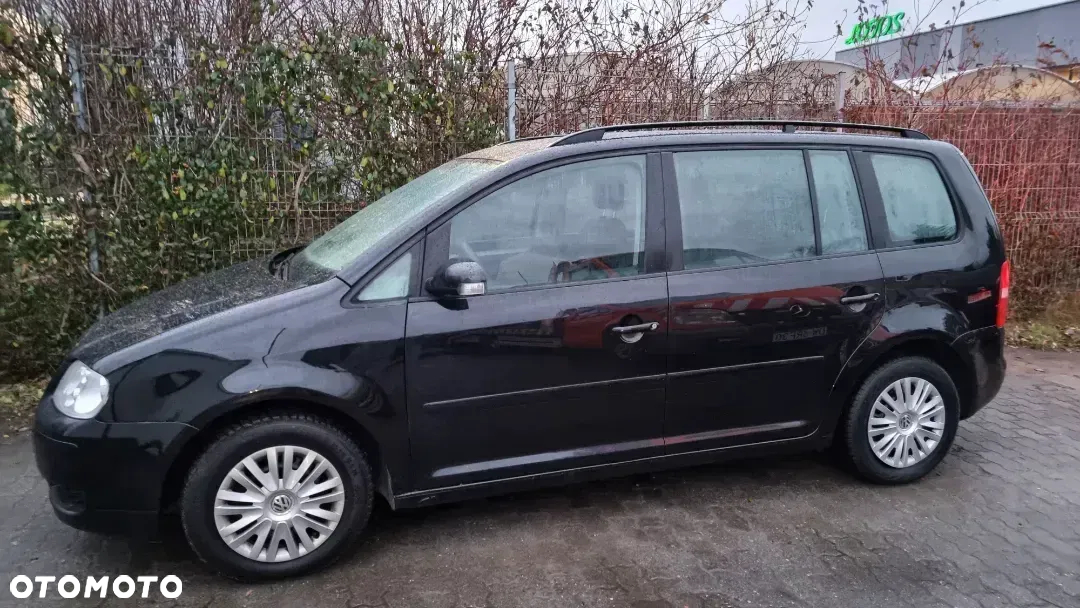 Volkswagen Touran 2.0 FSI Highline Tiptr - 16