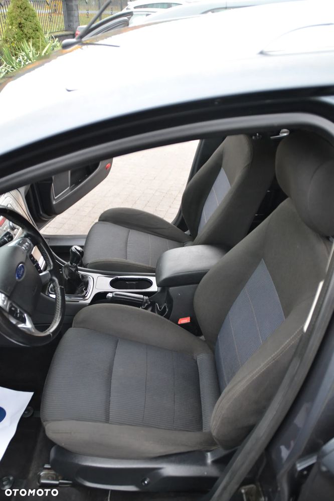 Ford Mondeo 2.0 Viva Titanium - 25