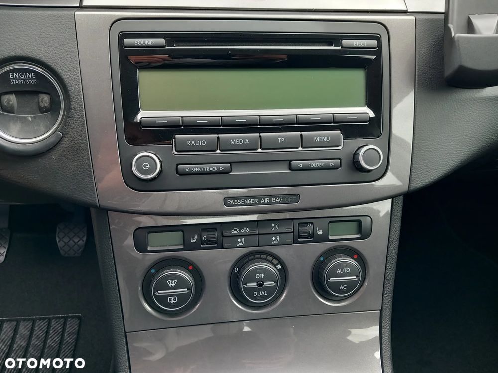 Volkswagen Passat 1.6 Trendline - 12