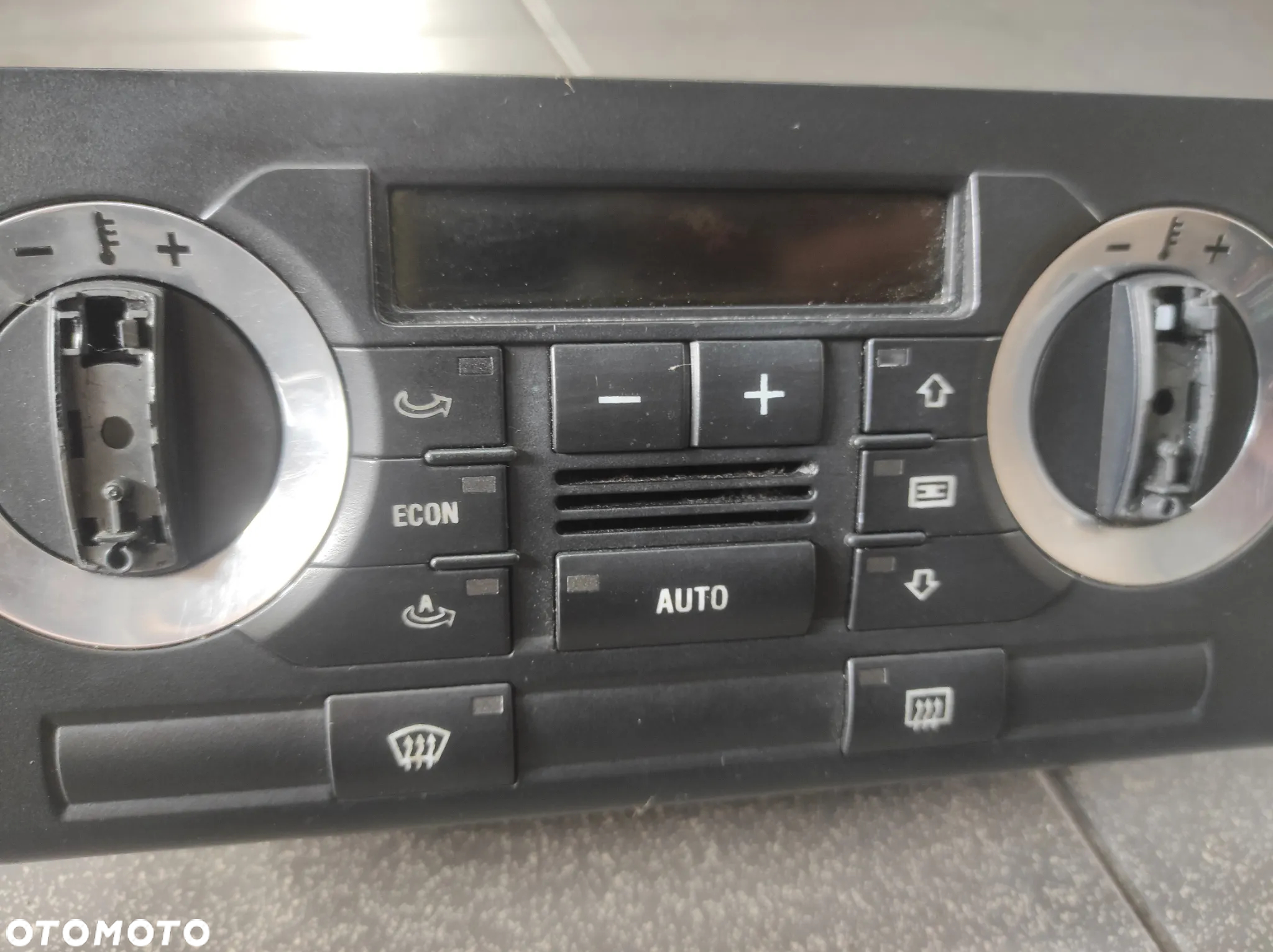 AUDI A3 8P PANEL NAWIEWU STEROWNANIA KLIMATYZACJI CLIMATRONIC 8P0820043 WYSYŁKA !!!! - 2