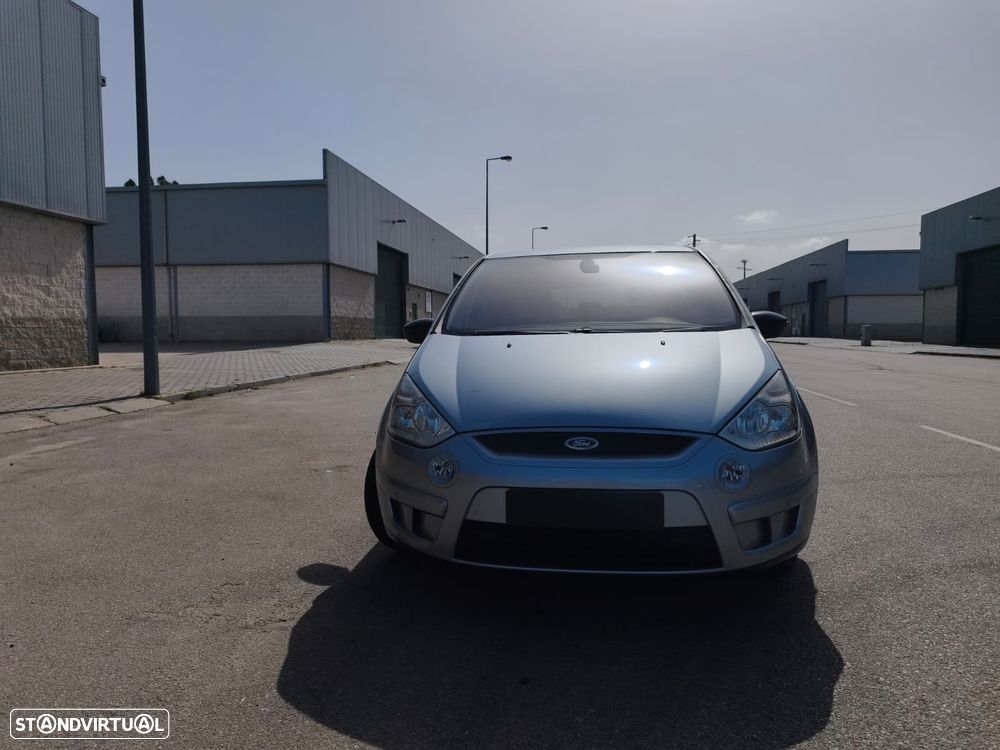 Ford S-Max 1.8 TDCi Titanium 7L - 39