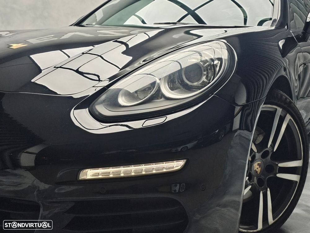 Porsche Panamera Platinum Edition - 40