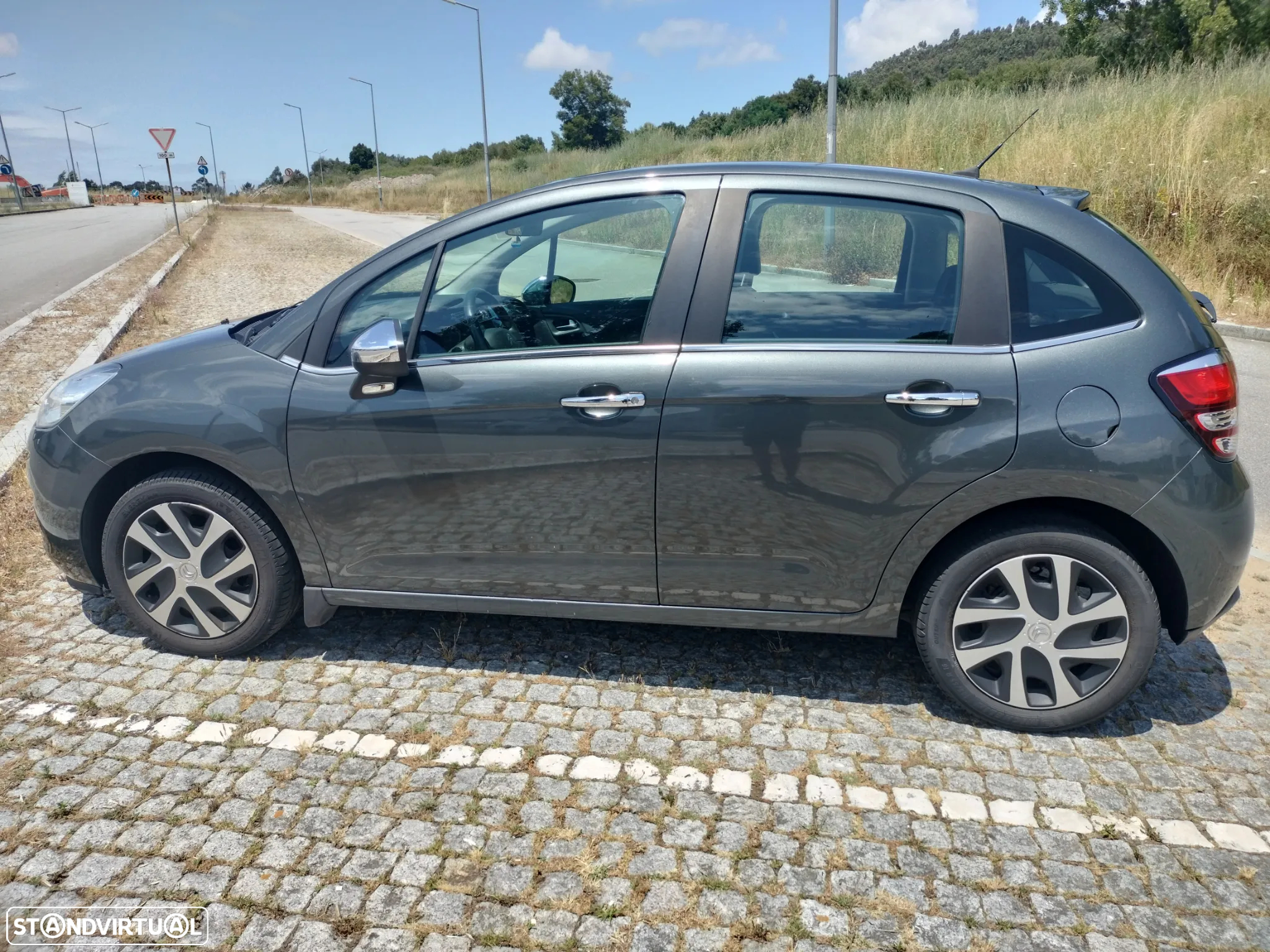 Citroën C3 1.0 PureTech Attraction - 4