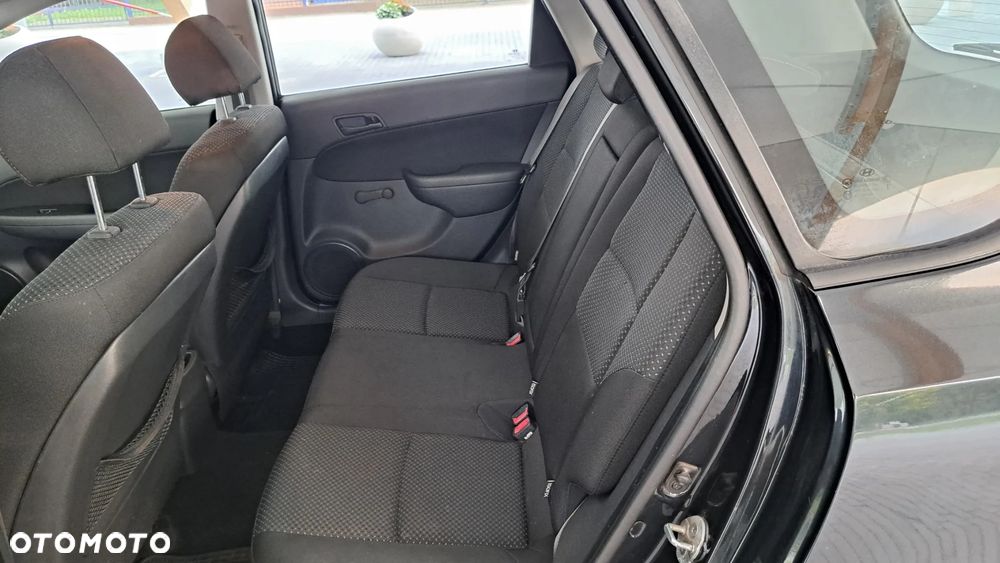 Hyundai i30 1.4 Comfort - 10