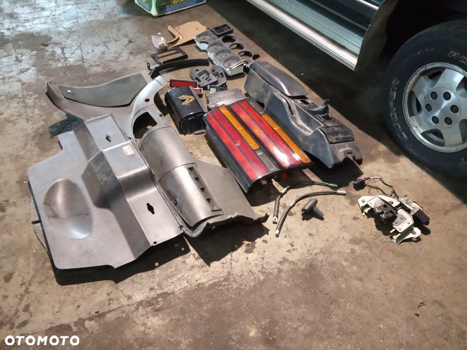 PONTIAC FIREBIRD 3 gen 3rd gen 1982–1992 lampa tyl tylna prawa f-body trans am 2.5 2.8 3.1 v6 3.8 5.0 v8 5.7 rear lamp tail right 1983 1984 1985 1986 1987 1988 1989 1990 1991 - 7